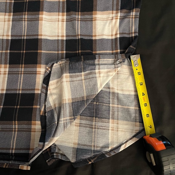 Women’s Karen Brooks button down plaid 3/4 sleeves top with crochet back - Picture 12 of 12